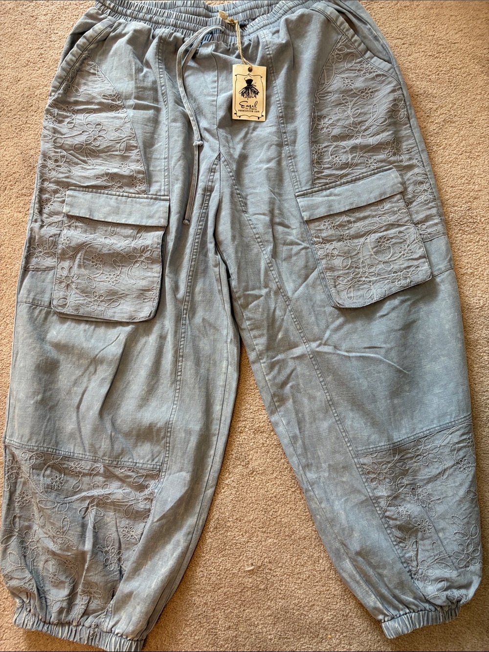 easel Light Gray Embroidered Cargo Joggers